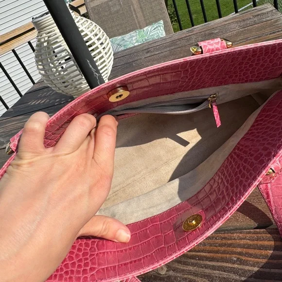 Kate Spade Pink Purse - Picture 8 of 13